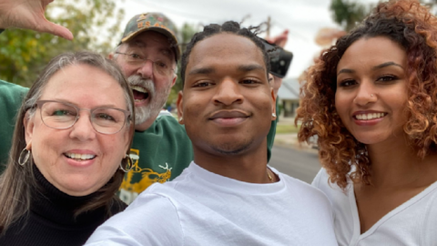 Remember The Grandma That Accidentally Invited A Teen To Thanksgiving Dinner? Well, They Are Celebrating 7 Years!