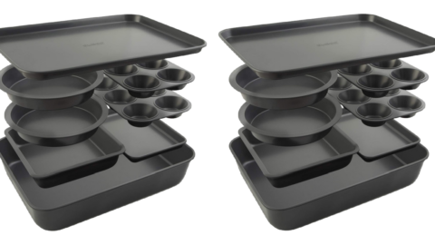 This Bakeware Set Allows All The Pieces To Fit Neatly Into One Pan and It Is A Bakers Dream