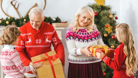 12 Gifts That Grandparents Will Love