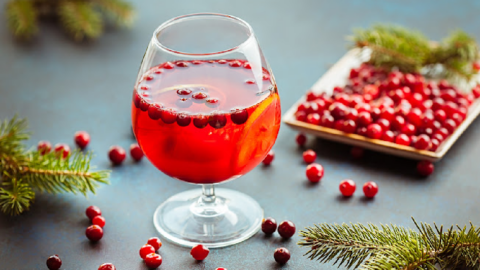 This 6-Ingredient Christmas Morning Punch Is Close To Perfection