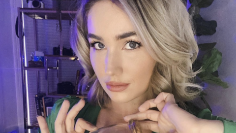 This Woman Makes $45,000 A Week Selling Her Farts In A Jar and I Chose The Wrong Career