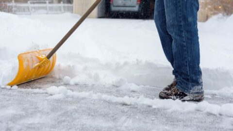 How to Make Homemade Ice Melt for Icy Walkways and Driveways