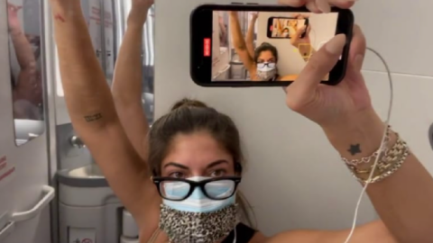 This Woman Quarantined In An Airplane Bathroom For 3 Hours After Testing Positive For COVID On A Flight