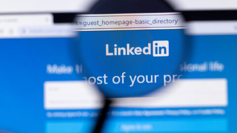 Everyone Can See You Looking At Their LinkedIn Profile, Including Your Ex. Here’s How to Turn it Off.