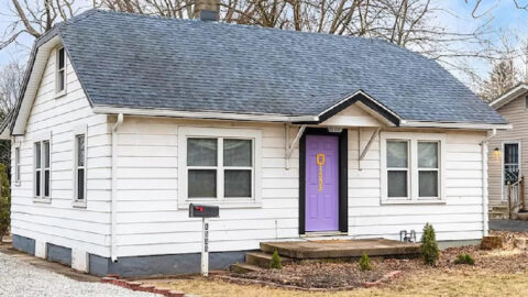 There’s A ‘Friends’ Themed House For Sale And You Have To See It
