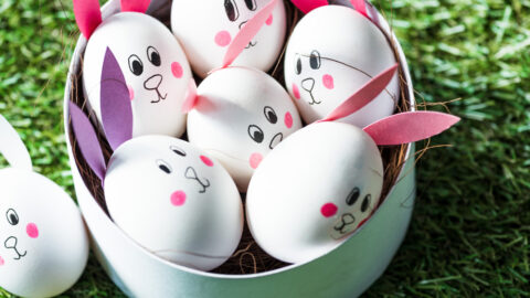 How To Paint Easter Eggs With a Sharpie