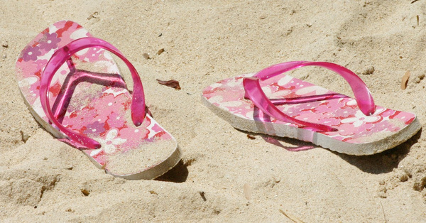 Here’s Why You Shouldn’t Wear Flip Flops This Summer 
