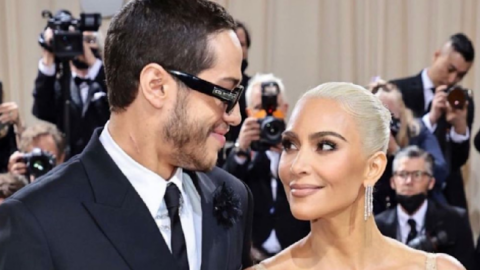 Khloe Says Kim Kardashian Is ‘In Love’ With Pete Davidson And It’s So Cute