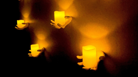 These Spooky Hand Wall Lights Will Turn Your Home Into The Ultimate Haunted House