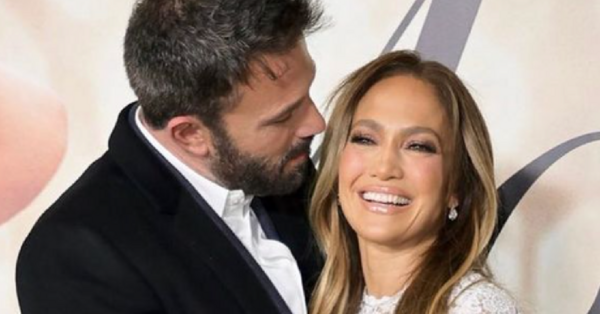Jennifer Lopez And Ben Affleck Just Got Married In Las Vegas!