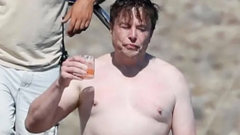 Elon Musk Soaks Up The Sun On A Luxury Yacht and The Internet Has Thoughts
