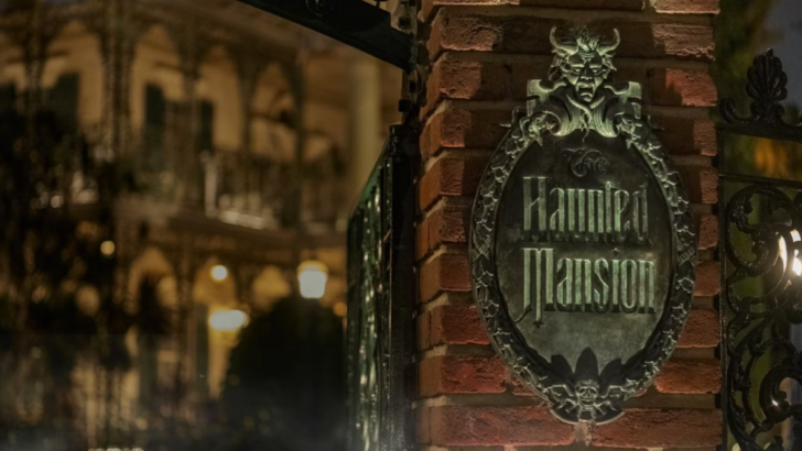 Winona Ryder and Dan Levy Join Disney’s Remake of The ‘Haunted Mansion’ Movie And I Can’t Wait