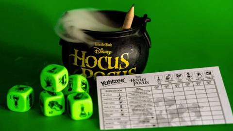 Gather ‘Round Sisters, You Can Get A ‘Hocus Pocus’ Yahtzee Game and It Is Glorious