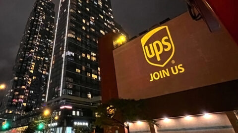 UPS Is Hiring 100,000 Seasonal Workers For The Upcoming Holiday Season with Wages Up to $30 An Hour