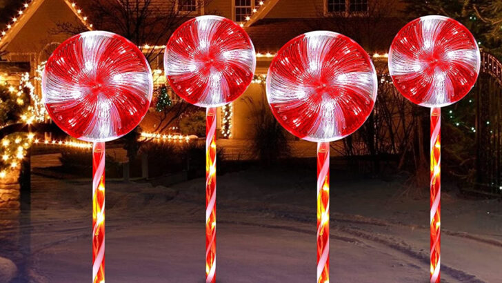You Can Get Peppermint Lollipop Lights to Illuminate Your Driveway for Christmas