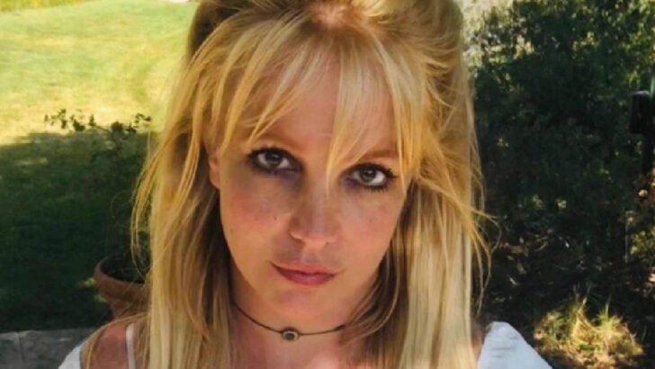 Britney Spears Claims She Changed Her Name And I Have So Many Questions