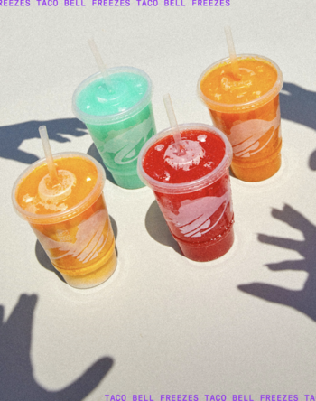 Taco Bell Just Released A New Blue Raspberry Breeze Freeze That ...
