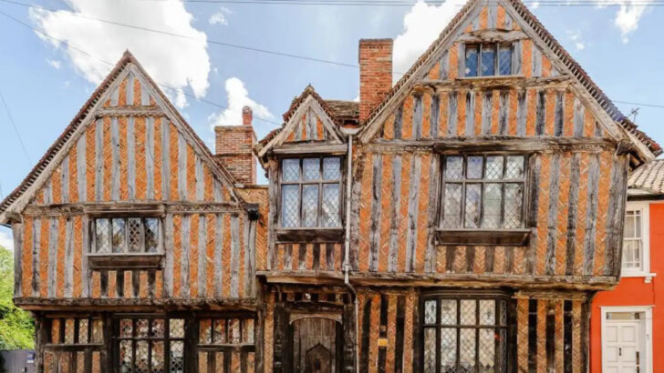 You Can Now Book A Stay in the Same Home Where Harry Potter Was Born and Accio this Magic to Me