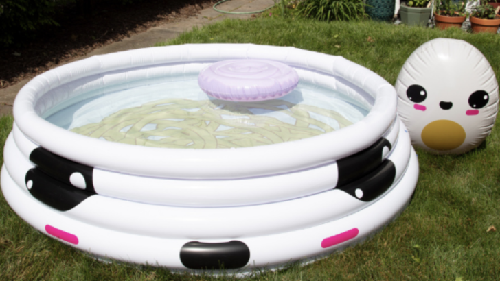 You Can Get An Inflatable Pool That Looks Like A Giant Bowl of Ramen Noodles