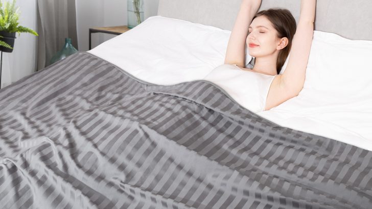 You Can Get A Cooling Blanket That Absorbs Heat to Keep Your Body Cool While You Sleep