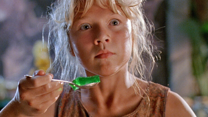 Ariana Richards Recreated The Iconic Jurassic Park Jello Scene and Now I Feel Old