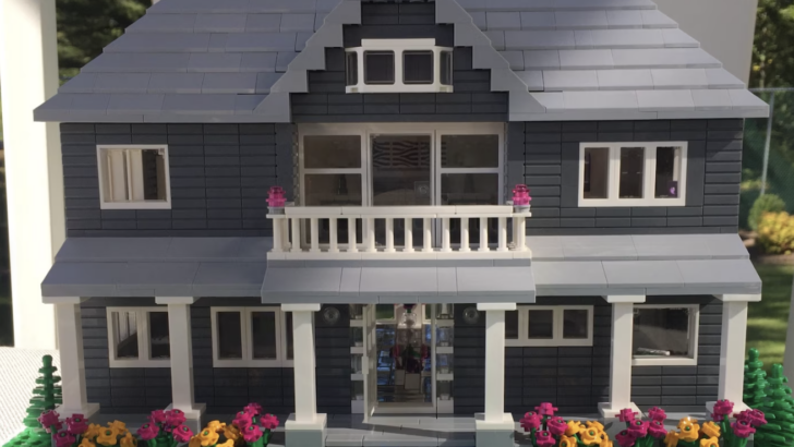 You Can Order a Mini Replica of Your House That’s Made Entirely From LEGOs
