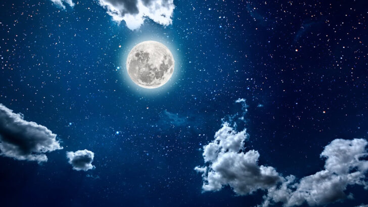 You’ll Soon Be Able to See August’s Supermoons Including the Sturgeon Full Moon and the Full Blue Moon