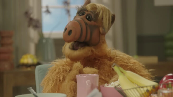 Ryan Reynolds Is Bringing Back ‘ALF’ So Hide Your Cats