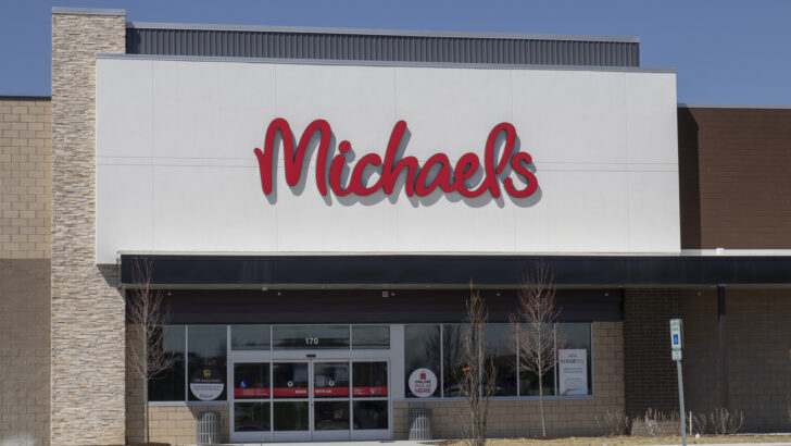 Here’s When Michaels Stores Are Supposed to Be Releasing Their Halloween Decor