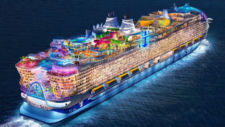 Royal Caribbean’s Gigantic New Cruise Ship Is 5 Times Bigger Than The Titanic And People Are Freaking Out