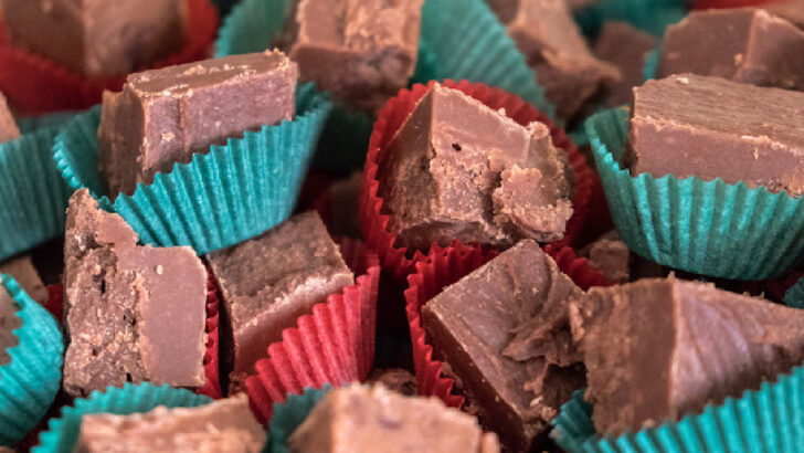 How To Make 2 Ingredient Christmas Fudge