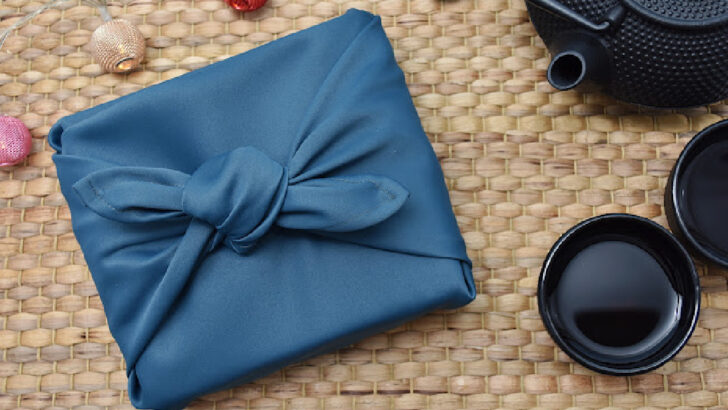 5 Beautiful Eco-Friendly Gift Wrapping Ideas For The Holidays