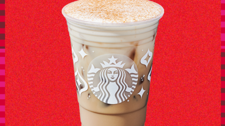 Starbucks Just Released a Creamy New Holiday Drink That Tastes Like Gingerbread Cookies