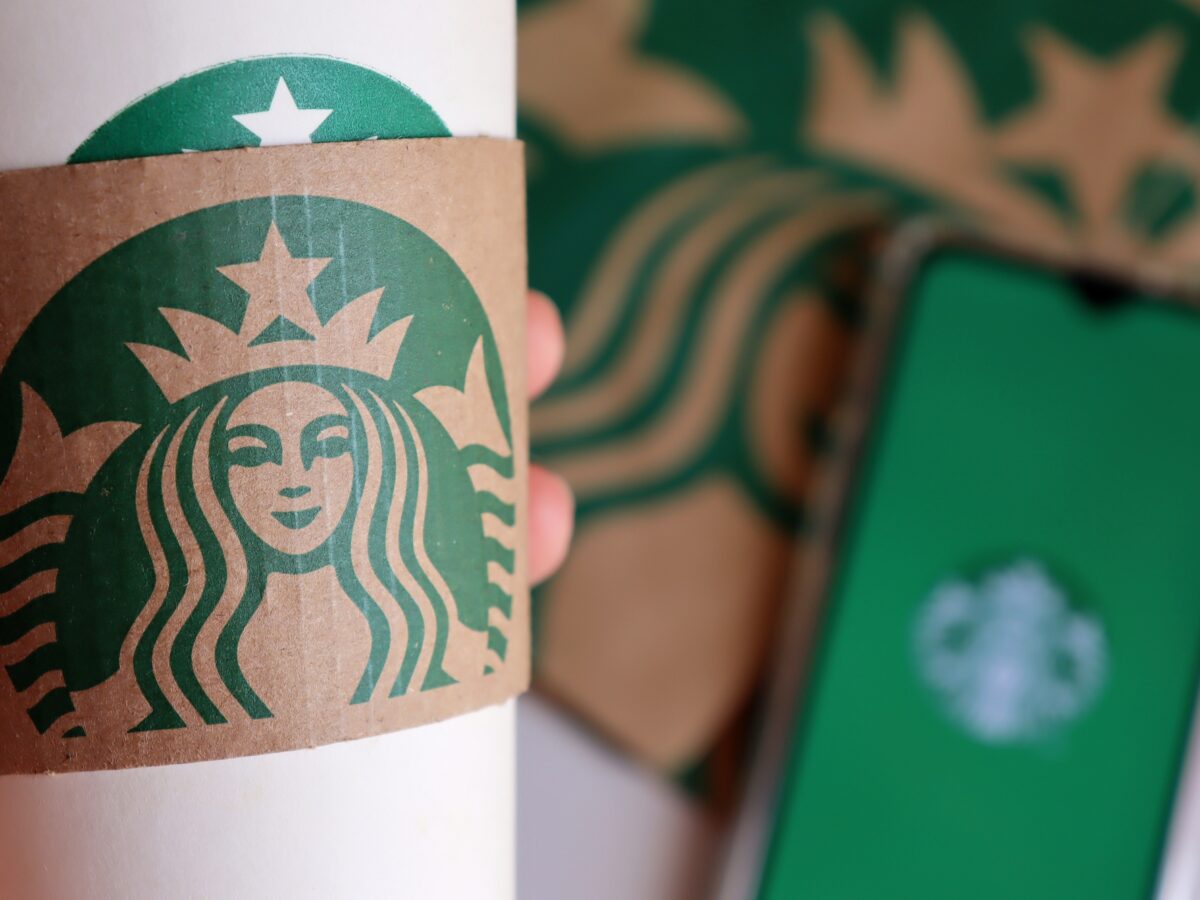 Starbucks Will Now Allow Customers To Use Personal Cups Even In The Drive-Thru