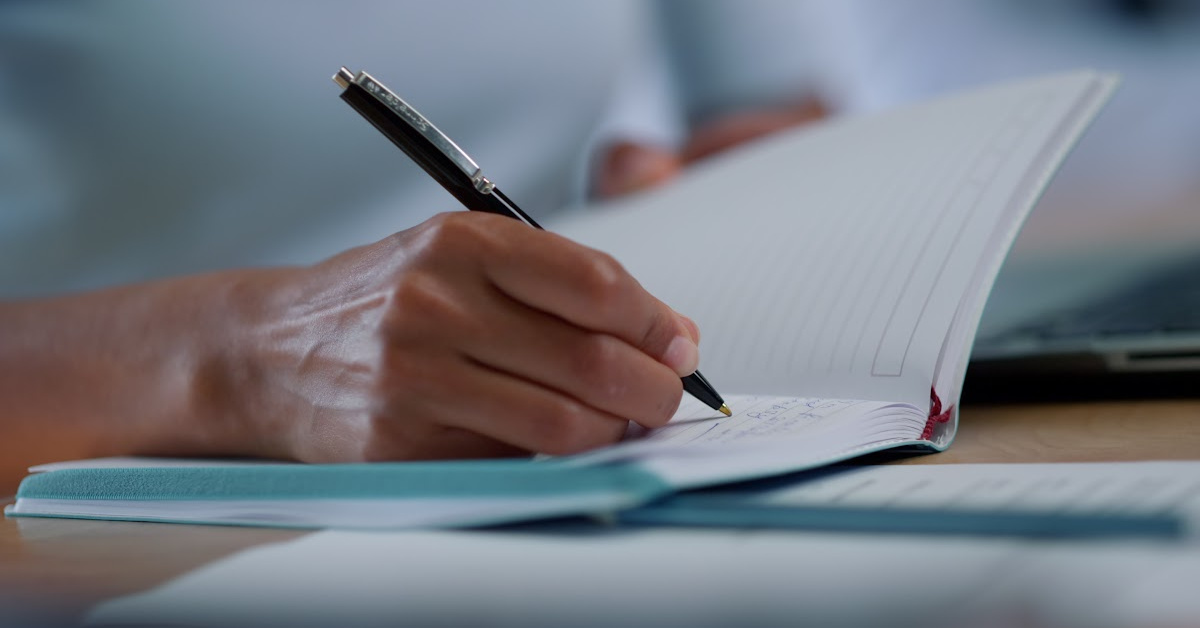This New Study Says Writing is Better For Your Memory Than Typing