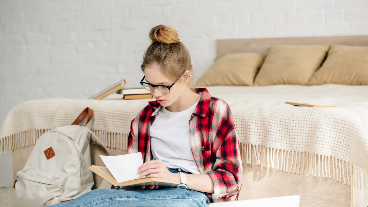 teen reading