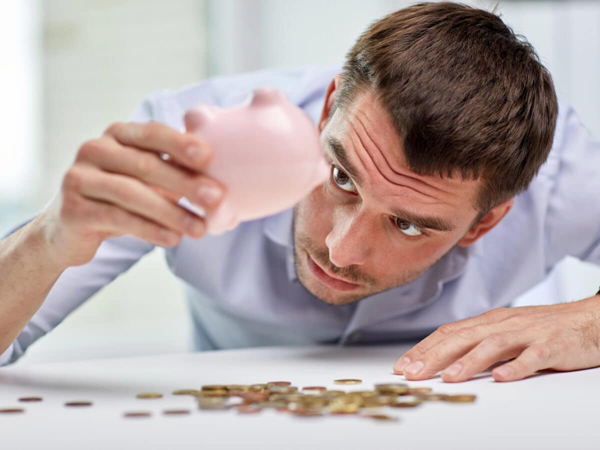 15 Easy To Spot Signs You Grew Up Poverty-Stricken