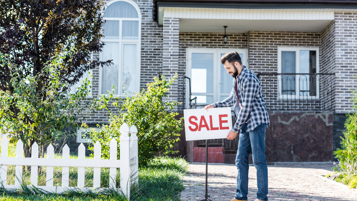 man selling house
