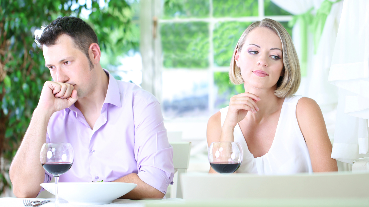 people on a date