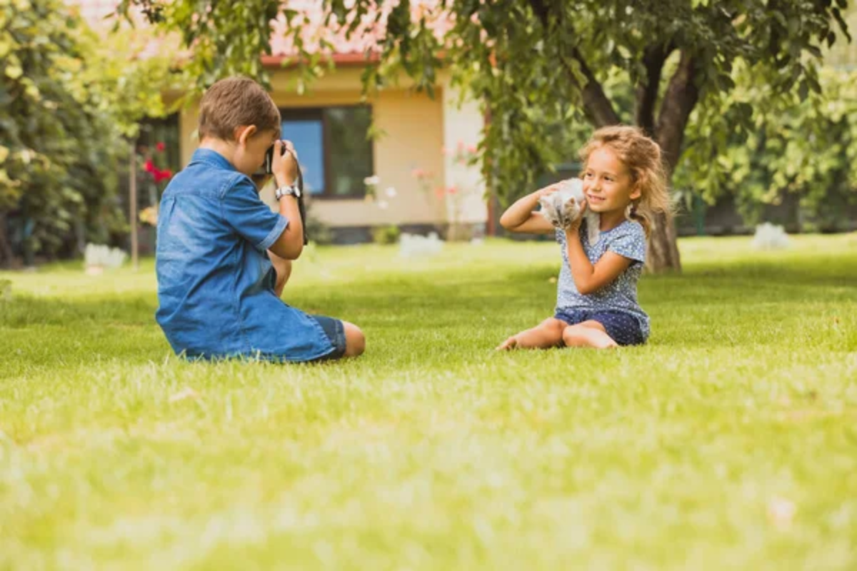 Children Outside Picture Camera Photography