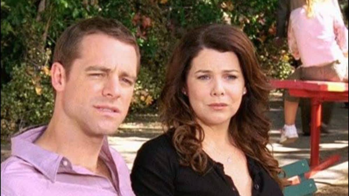 David-Sutcliffe-Lauren-Graham-Gilmore-Girls-Image-Credit-Warner-Bros.-Television