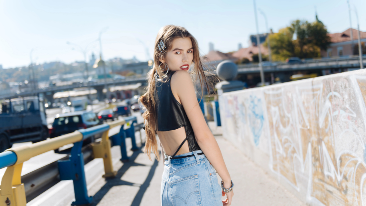 woman in baggie jeans