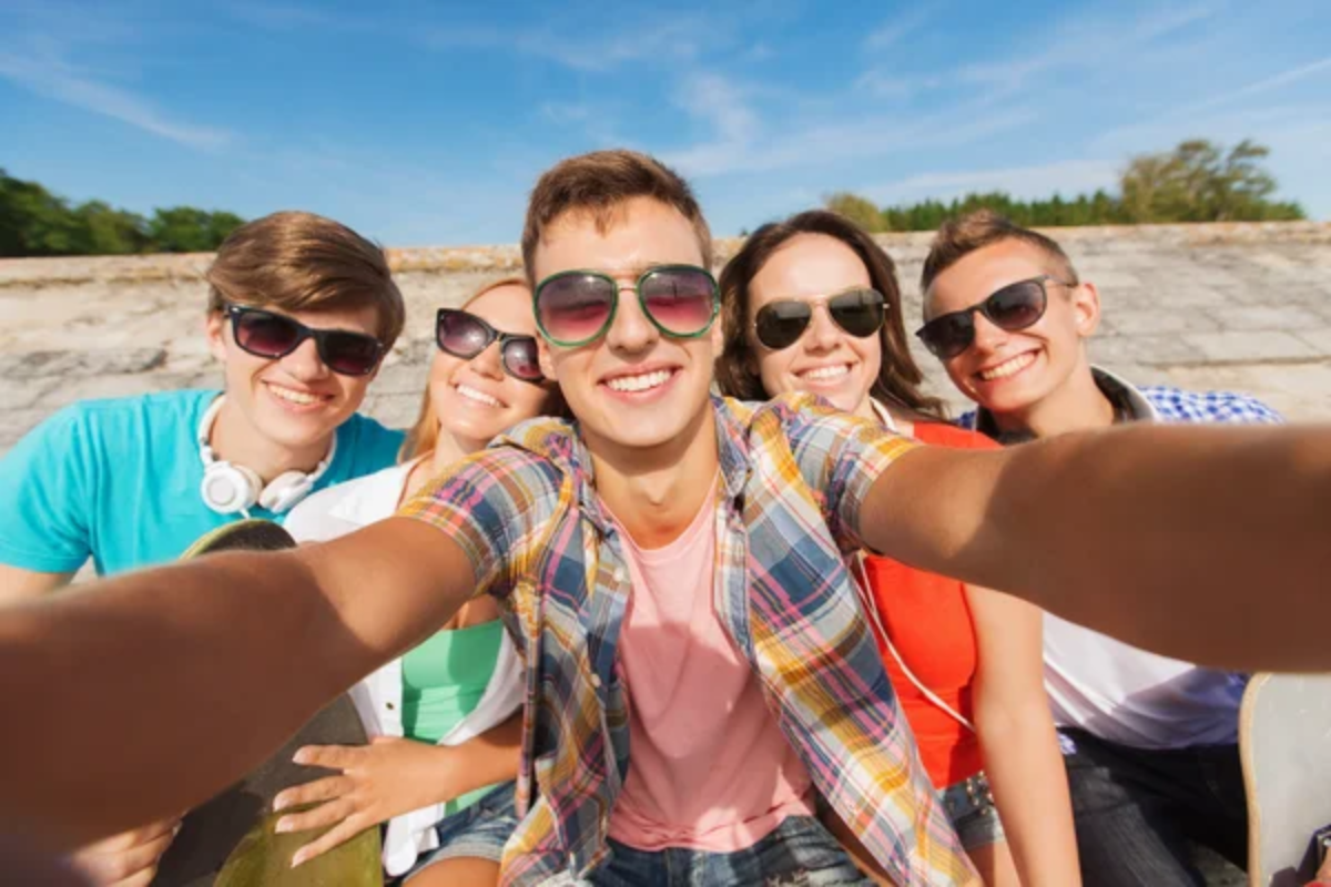 Friends Selfie