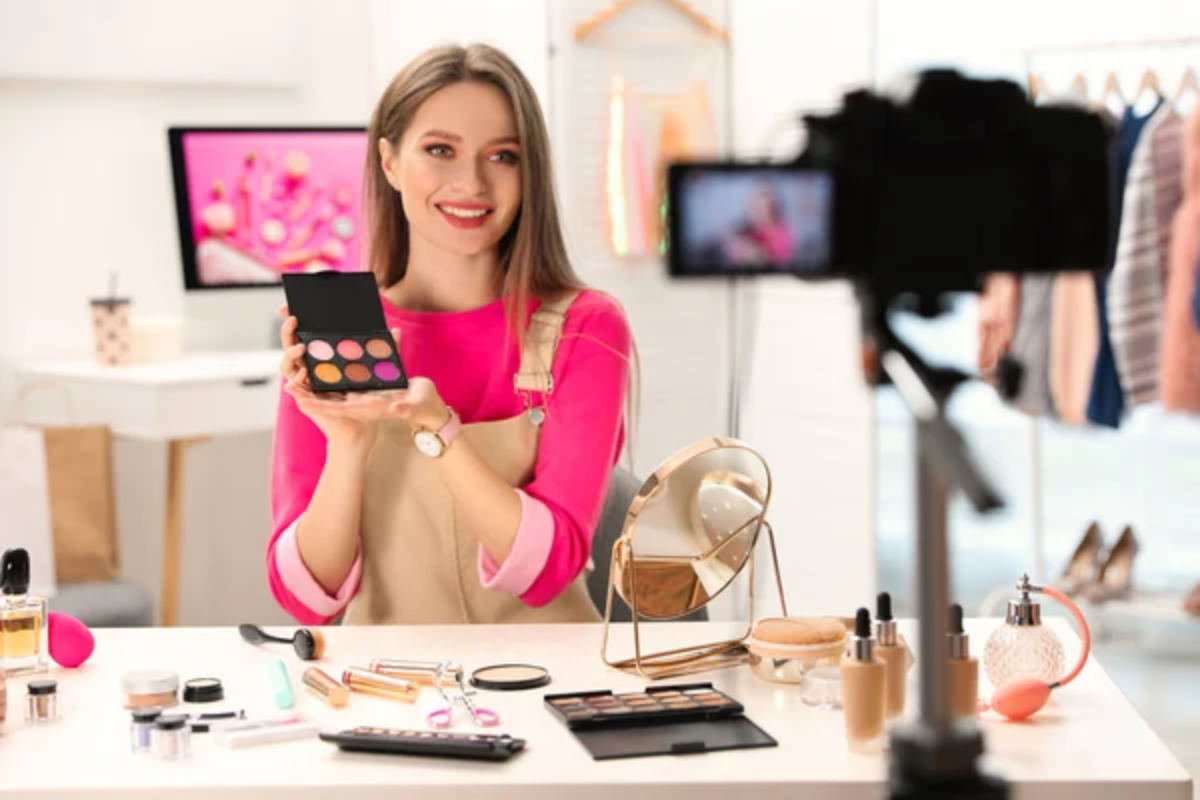 Make Up Tutorial Influencer