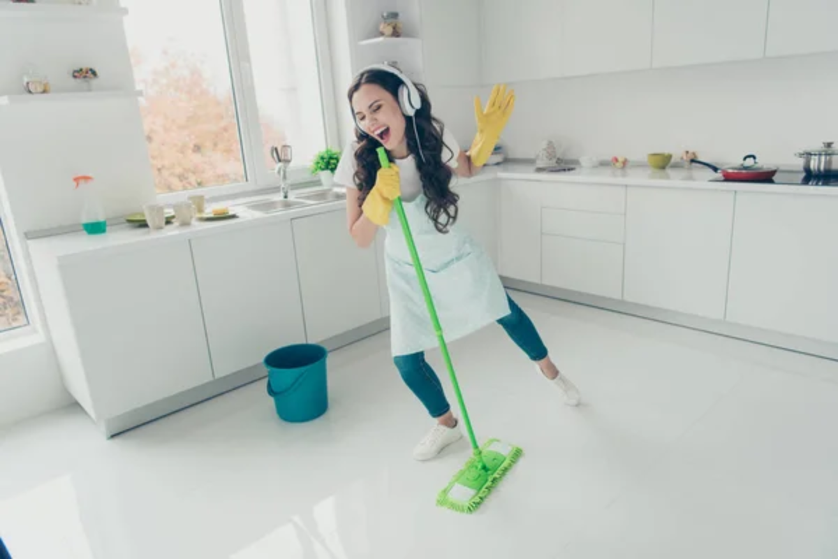 Mop Chores Music