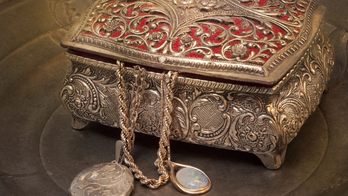 antique jewelry box