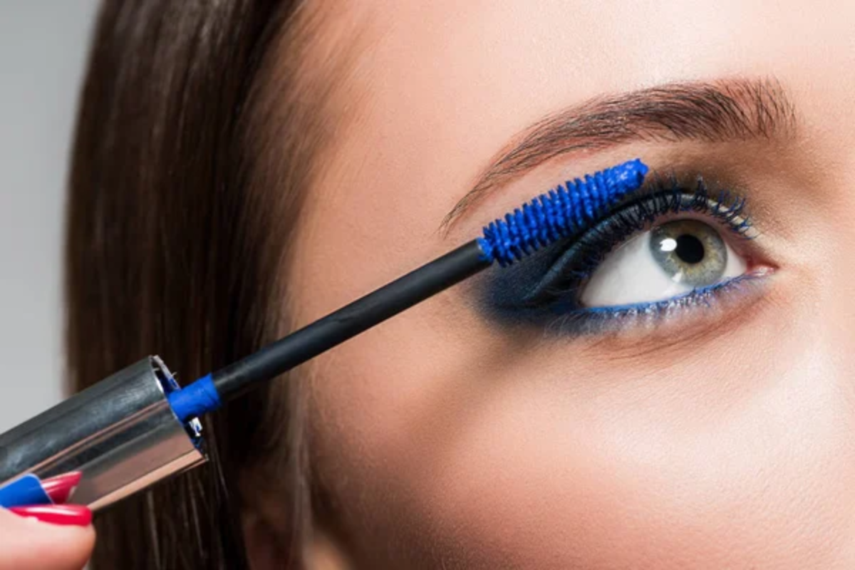 Blue Mascara