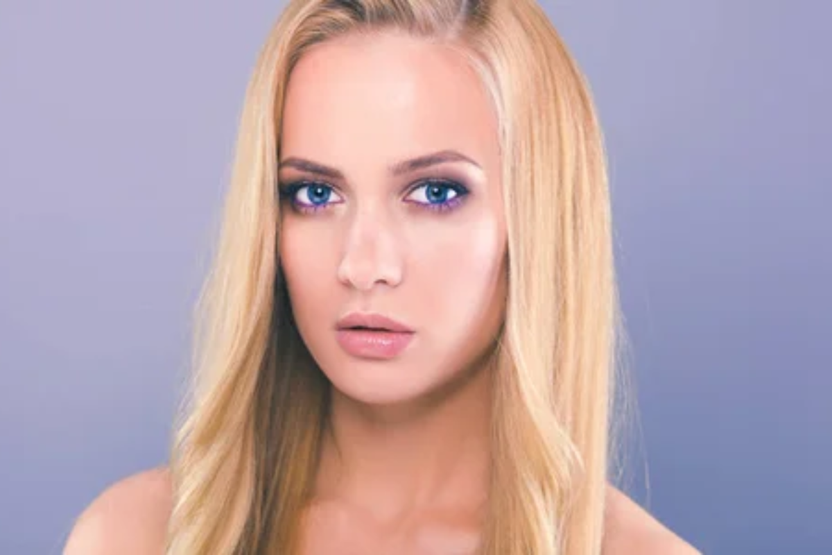Brown Smokey Eyes Make Up