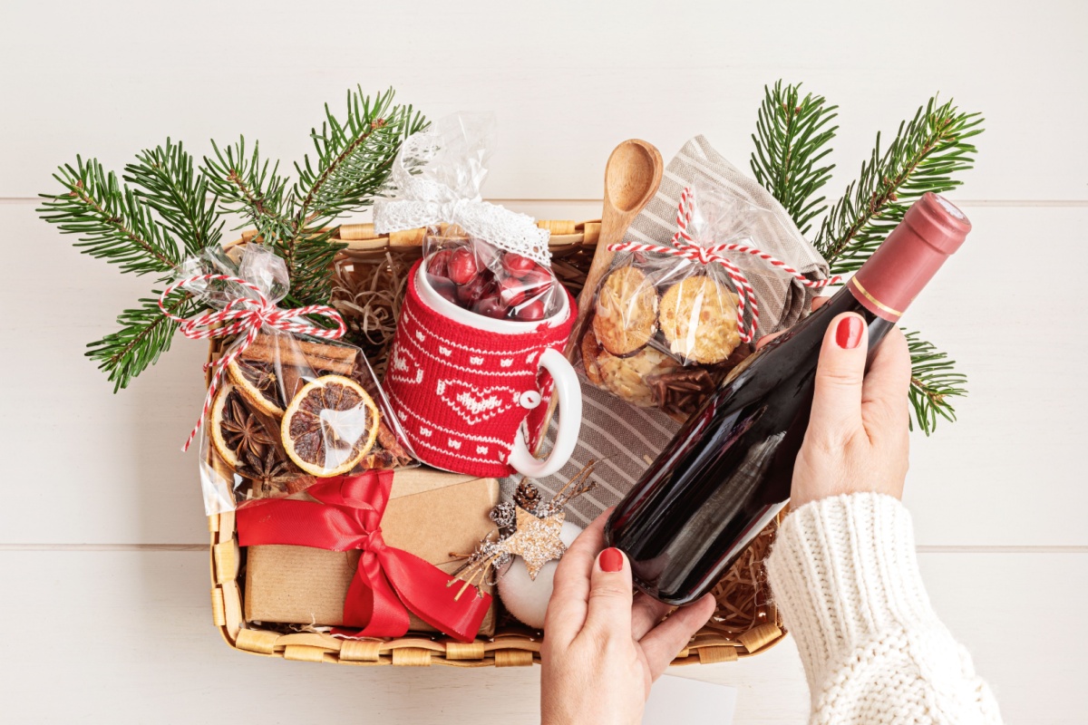 Christmas gift basket with wine