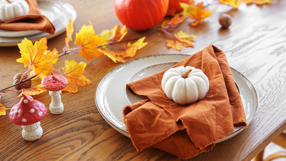 Thanksgiving table setting
